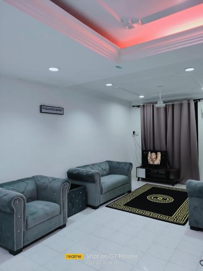 Naurah Homestay Сунгай Петани Екстериор снимка
