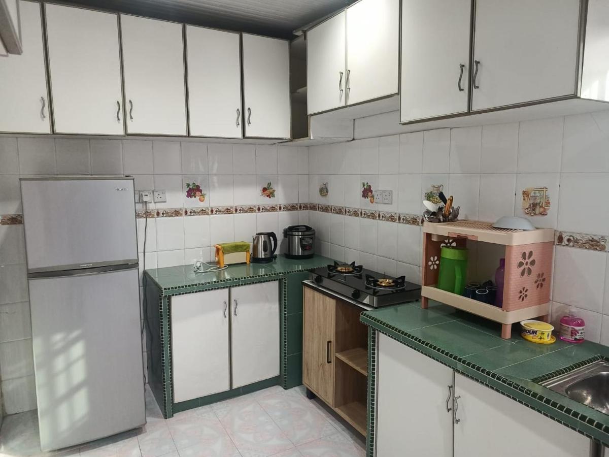 Naurah Homestay Сунгай Петани Екстериор снимка